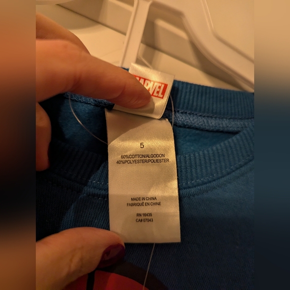 Three Marvel Spiderman Sets, Blue/Grey/Beige (All three) - Picture 3 of 13